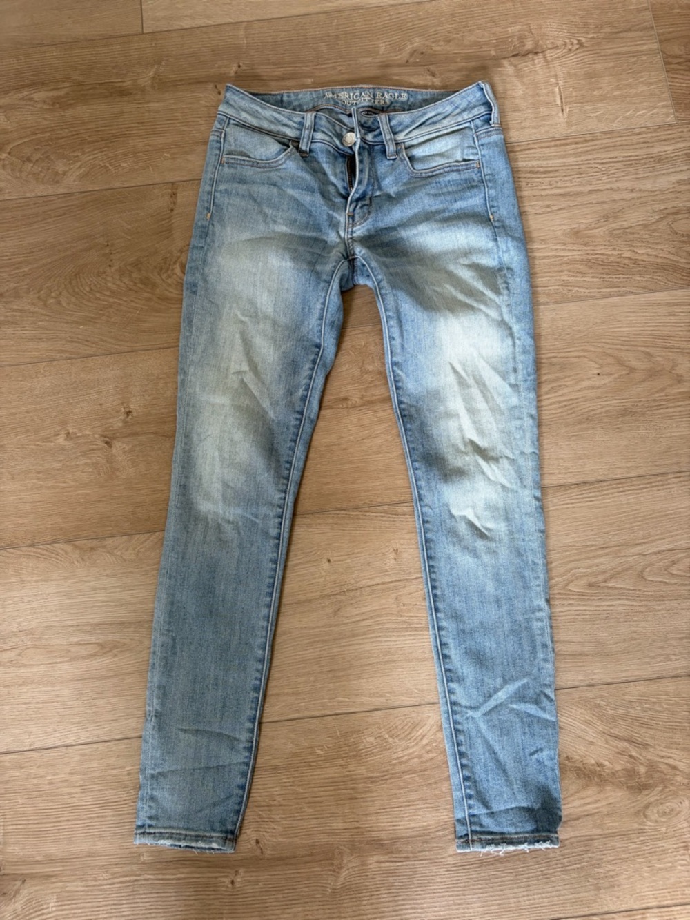 American Eagle Outfitters Light Blue Skinny Jeans